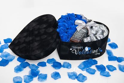 Снимка на Кутия Blue Luxury Heart
